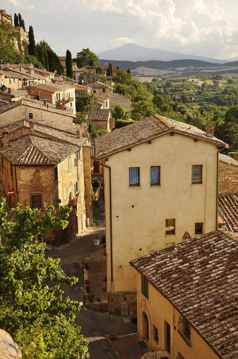 Accords mets et vins : Que choisir pour accompagner mon Beaujolais Nouveau 2024 à Mâcon (71) en Saône et Loire